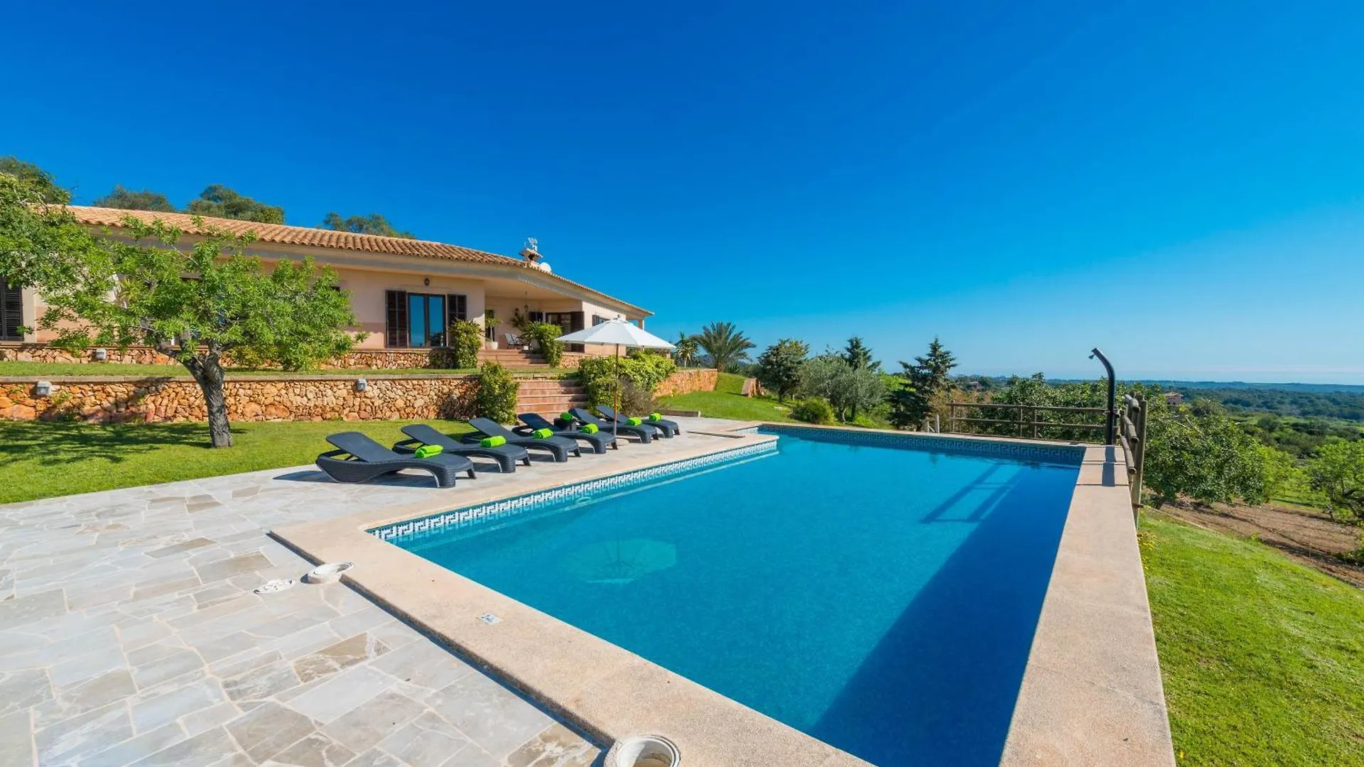 Sa Roca Blanca location